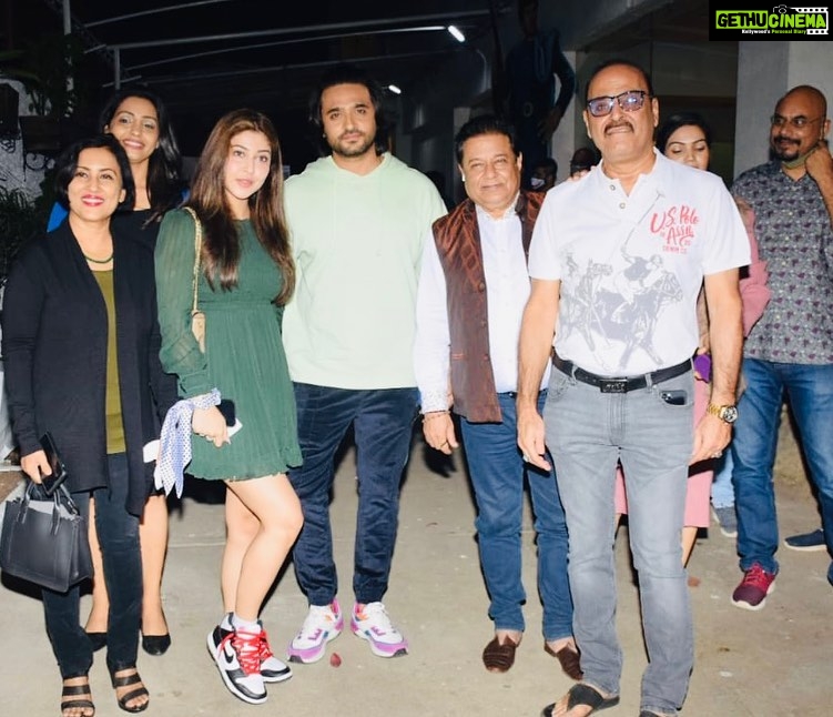 Madhushree Instagram - #preview #hindutva #hindutva🚩 #karanrazdan #ashishsharma #sonarikabhadoria #anupjalota #ravishankar #august #aagust and others #sunnysupersound #aartirazdan #shwetaraj #anshuvarshney
