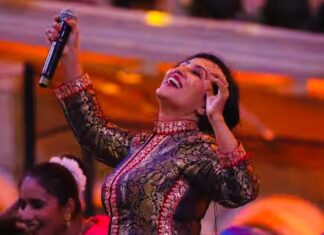 Madhushree Instagram - Watch my performance on #mallipoo song in #vtkaudiolaunch on https://youtu.be/VWLxGtHO4PQ #arrahman #thamarai #vtk #vtkaudiolaunch #gvm #str #thinkmusic #gautamvasudevmenon #venthuthaninthathukaadu #kamalhassan #rajnikanth #velsuniversity #velsfilminternational #velsfilmproductions