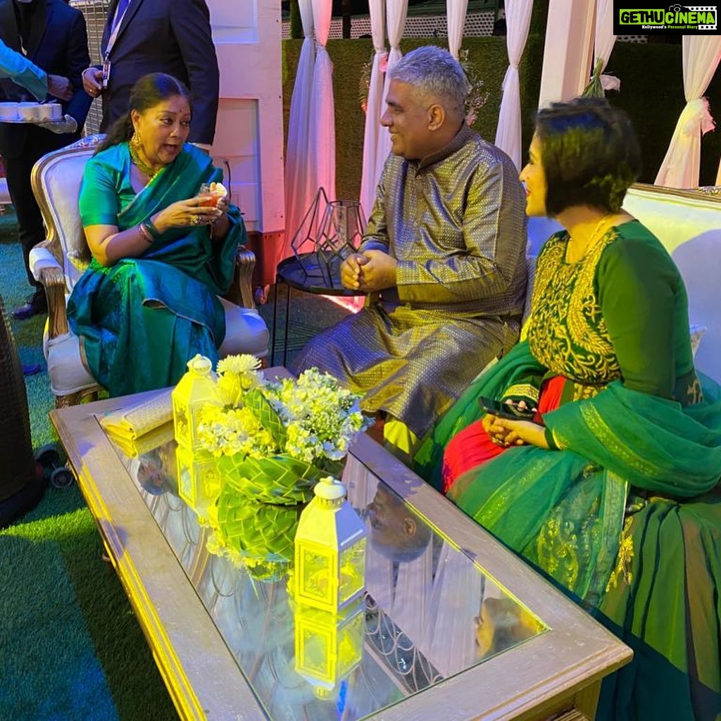 Madhushree Instagram - Attended #marriage party #bhupenderyadav ji #vasundhararaje ji #jagdeepdhankar ji #bjp