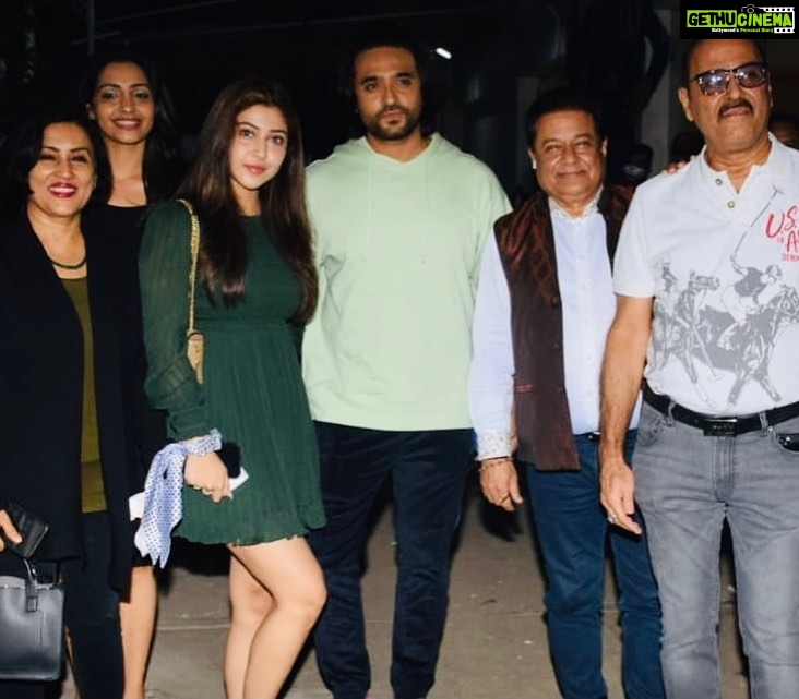 Madhushree Instagram - #preview #hindutva #hindutva🚩 #karanrazdan #ashishsharma #sonarikabhadoria #anupjalota #ravishankar #august #aagust and others #sunnysupersound #aartirazdan #shwetaraj #anshuvarshney