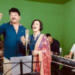 Madhushree Instagram – Preparing for online show . #reharsal #onlineprogram #sudipghosh #sharafatkhan  #piku #robbybadal