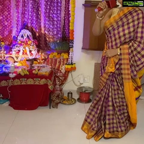 Madhushree Instagram - #mahasaptami #navratri2021 #karanrazdan #artirazdan #shwetaraj #robbybadal #kamalmukutji and oters