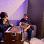 Madhushree Instagram - #funny #moments with #comedyking #sudeshlehri & #madhushree: #shikhalehri #manilehri #sakshilehri . Watch the full video on #youtube https://youtu.be/yja8RMHNe-g