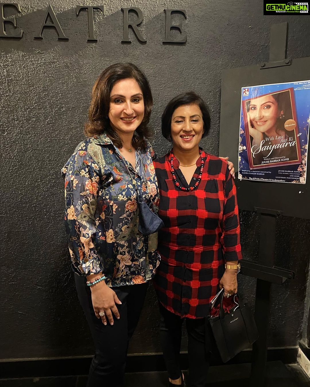 Madhushree Instagram - #saiyaara what a fantastic play by beautiful and very #talented #actress #juhibabbar . #NadiraBabbar #juhibabbarsoni #RajBabbar #zarinawahab ji #Dharmendra ji