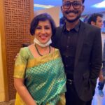 Madhushree Instagram - Attended a book launch Pgm #rahenarahehum #majroohsultanpuri . By #vijayakela . Attended by #javedakhtar #shabanaazmi #lalitpandit #shailendrasingh #shashiranjan #kavitaseth #jaankumarsanu #robbybadal #salimarif #simranahuja #kanwaljitsingh