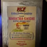 Madhushree Instagram - Honoured to got #mahatmagandhi #awards thanks to #kcf #krishnachauhan . #anumalik #gajendrachauhan #bhartibjp #sunilpal #ehsaankureshi #arunbakshi
