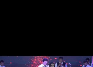 Madhushree Instagram - The passion Karle pyar Karle . Live performance with 15 musicians, amazing audience at Nehru Centre 29 th July 2022. For the full song watch my YouTube Chanel Madhushree Bhattachaya. https://youtu.be/tqAuTskPKMw #thepassionlataashaaurmain #pyar #love #lover #ishq #song #singer #sing #artist #voice #music #musician #artistsoninstagram #singing #romantic #passion #main #beauty #mood #im #instagram #instagood #instamood #insta #instaartist #instamusic #lataashaaurmain