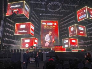 Madhushree Instagram - It was a amazing show in #abudhabi #arrahman  #concert . #mallipoosong  #tamil  #mallipoosong  #bollywoodsongs  #abudhabiculture  #music #song  #haricharan  #shwetamenon