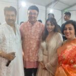 Madhushree Instagram - Wishing you all a very Happy Vijayadashami #vijayadashami #bishwajeet #kumarsanu #anumalik #robbybadal #anushaiyer #naarad #music #song #singing #artist #art #singer #festival #doorgapuja #doorgapooja_celebrations #doorgapuja2022 #instagood #instagram #instalike #instadaily