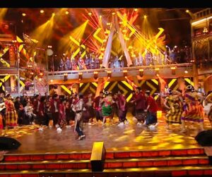 Madhushree Instagram - Watch my performance on #mallipoo  song in #vtkaudiolaunch  on https://youtu.be/VWLxGtHO4PQ  #arrahman  #thamarai  #vtk  #vtkaudiolaunch  #gvm  #str #thinkmusic #gautamvasudevmenon  #venthuthaninthathukaadu #kamalhassan  #rajnikanth  #velsuniversity  #velsfilminternational  #velsfilmproductions