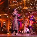 Madhushree Instagram – Watch my performance on #mallipoo  song in #vtkaudiolaunch  on https://youtu.be/VWLxGtHO4PQ  #arrahman  #thamarai  #vtk  #vtkaudiolaunch  #gvm  #str #thinkmusic #gautamvasudevmenon  #venthuthaninthathukaadu #kamalhassan  #rajnikanth  #velsuniversity  #velsfilminternational  #velsfilmproductions