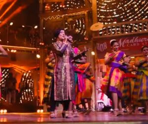 Madhushree Instagram - Watch my performance on #mallipoo  song in #vtkaudiolaunch  on https://youtu.be/VWLxGtHO4PQ  #arrahman  #thamarai  #vtk  #vtkaudiolaunch  #gvm  #str #thinkmusic #gautamvasudevmenon  #venthuthaninthathukaadu #kamalhassan  #rajnikanth  #velsuniversity  #velsfilminternational  #velsfilmproductions