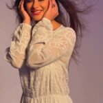 Madhuurima Instagram - One last one. 😍😍. Jus for the music. Expressing happiness 💝💝