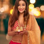 Madhuurima Instagram - Wishing u guys a very happy Diwali 😍😍😍 Wearing @neerusindia Styled by @nehaadhvikmahajan #festivewear #festival #diwali