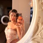 Madhuurima Instagram - Mirror mirror on the wall. Complete the sentence 👻👻👻 #mirrorselfie #mirrorpic