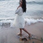 Malavika Mohanan Instagram – My idea of luxury 🤍 🌊 

📸 @sbk_shuhaib