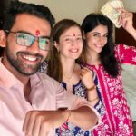 Malti Chahar Instagram – We all can see who is more happy 😂 #rakshabandhan #someonemademoney Chennai, India