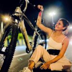 Malti Chahar Instagram – Saturday rides🚴🏼‍♀️
#cycling #ride #bicycle