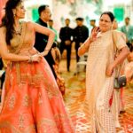 Malti Chahar Instagram - Some cute moments with my cute mother❤️ #mother #daughter #motherdaughter #love