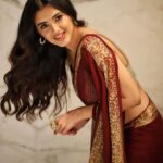 Malvika Sharma Instagram - Happy Dussehra to you and your family. May Lord Rama bless you with strength and courage to follow the path of virtue and righteousness 🙏🏻 📸 @sat_narain Styled by @jiva_karunya
