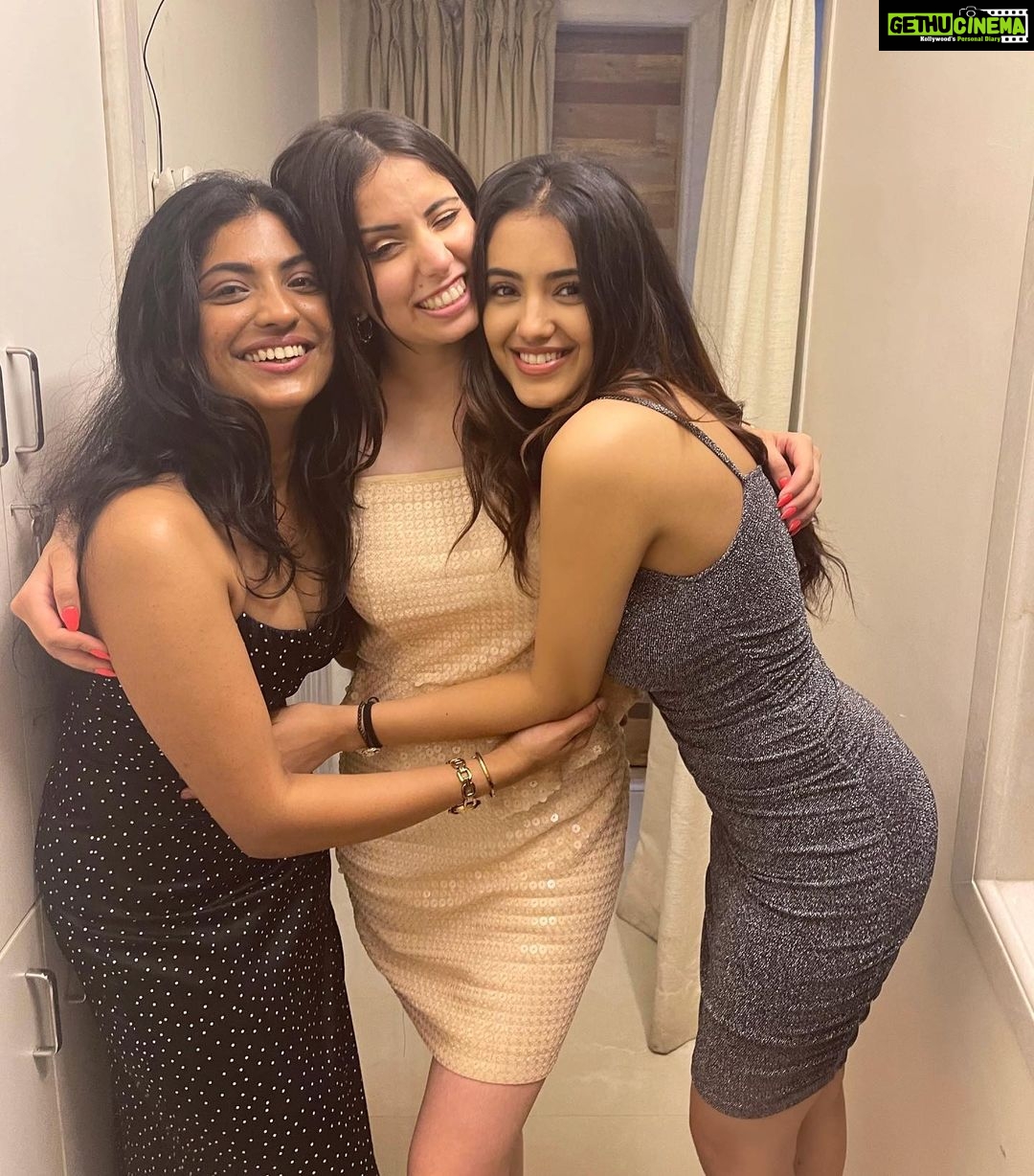 Malvika Sharma Instagram - I wish some nights lasted forever ✨