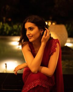 Malvika Sharma Instagram - Wearing @geethikakanumilli 
Jewellery @blingvine @kushalfashionjewellery
📸 @aashna_kp 
Styled by @reshma_stylist 
MUAH @makeup_asfaque