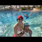 Mandira Bedi Instagram - It hasn’t been a minute here .. and we hit the water running! The @shangrilabarraljissahresort is a stunning property. 🙌🏽 The suite is gorgeous. The beach is inviting. But first: the pool!! ❤️💦🤪 . . #shangrilabarraljissah #familyvacay #vacationmode #notwithoutmyselfiestick . Thank you @lubainasheerazi @brandit.india for making the magic happen