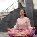 Manisha Koirala Instagram - Priorities your health no matter what!! Was super thrilled to see a lot of ladies who came on their own which means they are empowered already to take that call!! Time to be responsible towards our health n well-being!! ❤️❤️❤️🙏🏻🙏🏻🙏🏻💐💐💐 #wellness #ayurvedalifestyle #yoga #healthyfood #mindbodysoul #joy