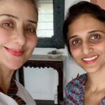 Manisha Koirala Instagram - Sis @samjhanaupretirauniar and I spent our off work day learning to make #healthynyummy food ..quinoa chila,budha bowl, lentil soup,green salad n stir fry vegetables with tofu, coconut flour, jaggery desert and kokum sharbat .. thank you my wellness coach @mickey_mehta and nutritionist @dietitian.nisha.amin your wisdom in nutrition is par excellence!!