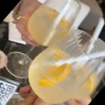 Manisha Koirala Instagram - Love my off work days with friends who are in town #friendships 💃🏻💃🏻💃🏻 !! You can tell I m a #foody 🥰😅😂 #mumbaidiaries Mumbai, Maharashtra