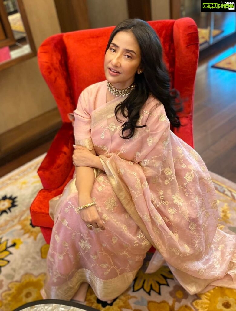 Manisha Koirala Instagram - Happy Diwali and Happy Tihar 🪔 Makeup- @tush_91