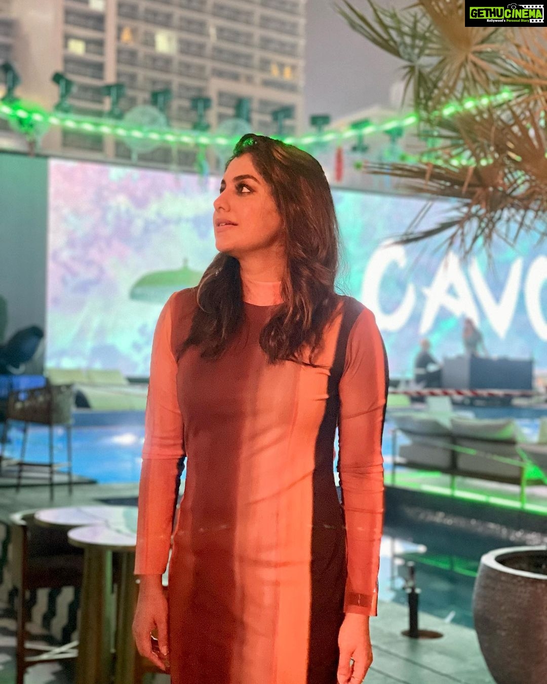 Meera Nandan Instagram - 🧡🪔🧡 Dubai, United Arab Emiratesدبي