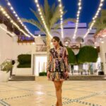Meera Nandan Instagram - Winter lights 🌌 . #throwback #lastweekend #happyme #friends #citylights #dubai #mydubai #love #instagood #positivevibes #allsmiles #dubainights #noepe #noepedxb NOÉPE