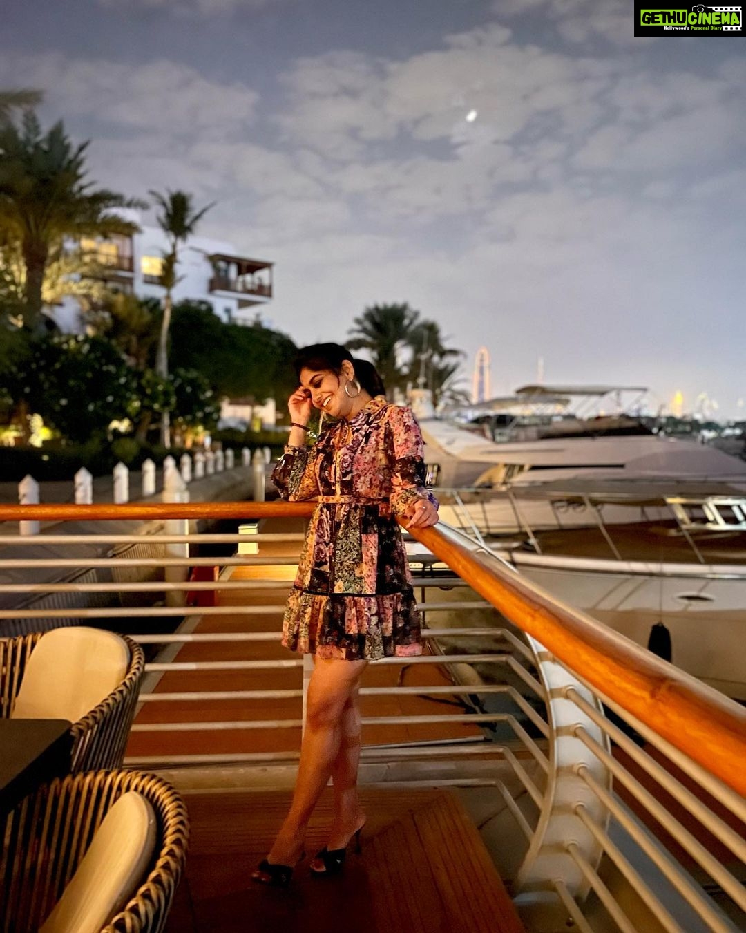 Meera Nandan Instagram - Some nights ♥️ . 📸 @nitapanicker . #weekendnight #love #myhappyplace #allsmiles #allheart #instagood #saturdaynight #positivevibes #saturday #dubainights #dubai #mydubai #smile #happyweekend Dubai, United Arab Emiratesدبي