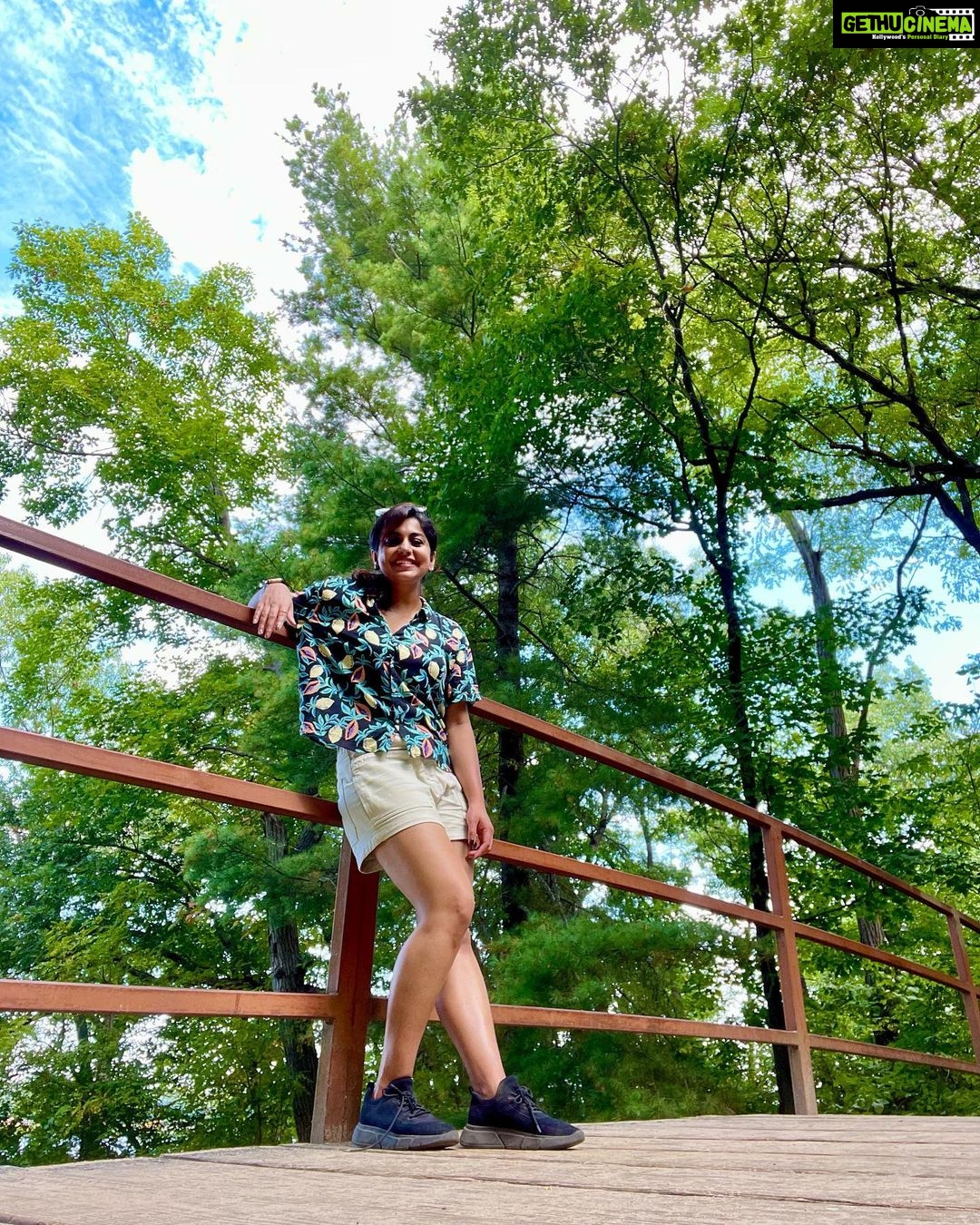 Meera Nandan Instagram - Last ones from my trip β₯οΈπ Just look at that sky π A trip that taught me so much π€ . #ustrip #chicago #starvedrockstatepark #love #positivevibes #happyme #instagood Starved Rock State Park