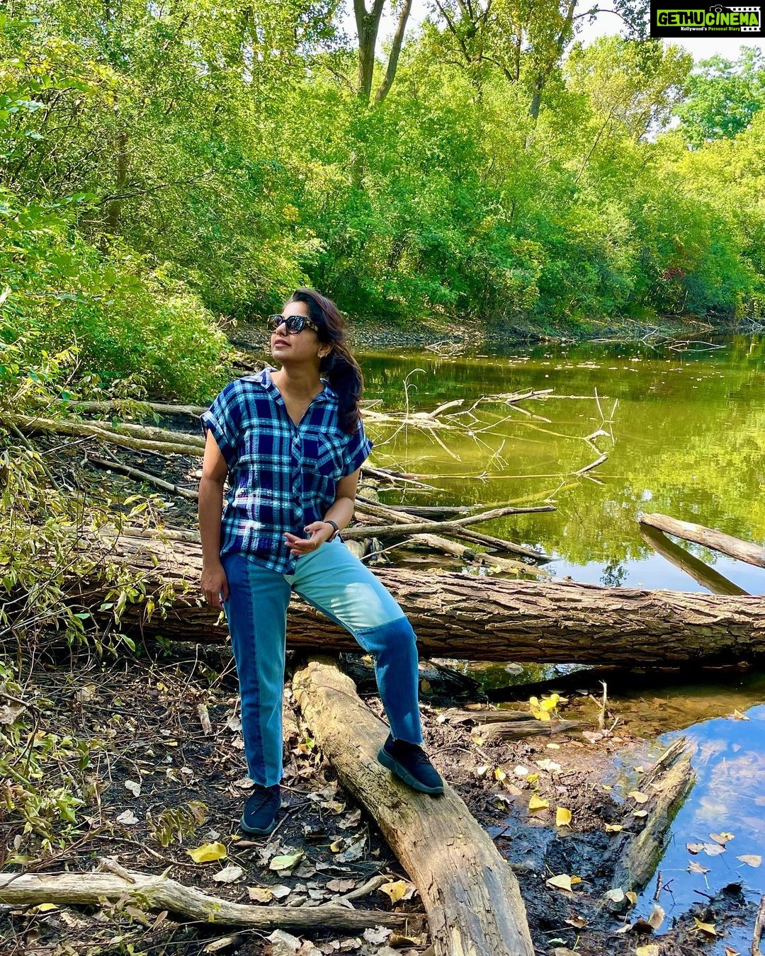 Meera Nandan Instagram - Happy trails #throwbackpicture #chicago #chainolakes #hiking #love #solotrip #solo #ustrip #ustrip2022🇺🇸 #instagood #happyme Chicago, Illinois