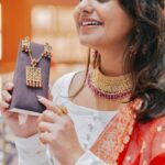 Meera Nandan Instagram - Sharing some excellent designs from VIRAAZ and ERA collection at Malabar Gold & Diamonds newest outlet at Mazyad Mall. With 30,000+ gold & diamond jewellery designs from over 20 different countries, this 5000+ sq ft showroom is their biggest showroom in Abu Dhabi . @malabargoldanddiamonds #Malabargoldanddiamonds #goldjewellery #mazyadmall #inabudhabi #instagood