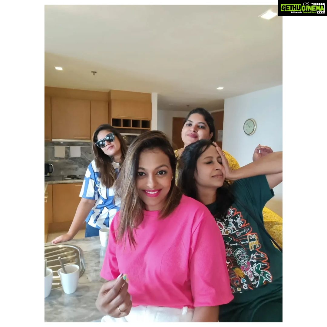 Meghana Raj Instagram - What are u cooking in Thailand? A STORM! 🌪️ . . . @lebuahotelsresorts