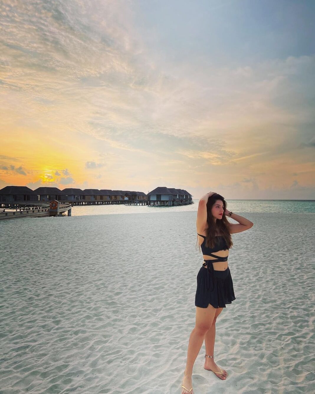 Mehrene Kaur Pirzada Instagram - Coz 🏝️ life is a vibe 😎 Maldives
