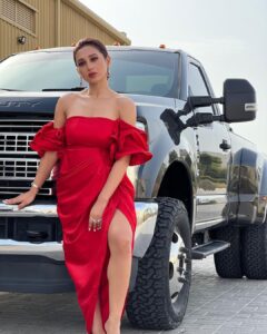 Mimi Chakraborty Instagram - ❤️❤️❤️❤️ Dubai Arabian Desert