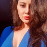 Minissha Lamba, hair style, blue