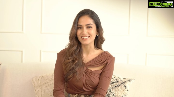 Mira Rajput Instagram - Every season is now mango season! With @wellbeing.nutrition ’s Marvel Melts that are packed with organic vitamins B12+ D3 and folate, you can give your child a healthy dose of mangolicious goodness everyday! Also, they have a limited period Buy 1 Get 1 free sitewide! Get shopping 🙂 #WellbeingNutrition #Melts #Vitamins #Marvel #WellbeingNutritionXMira