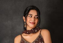Mirnalini Ravi Instagram - Vibing Navratri 🪔 @gk_.photography._ @littleheartbyabu @_style_n_art_ @harry_dane_retouch @samyakkclothing @samyakksarees @mspinkpantherjewel
