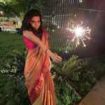 Mithila Palkar Instagram - A cranky and the crackle - a Diwali (w)rap ✨#Diwali2022 📸 @leon.james