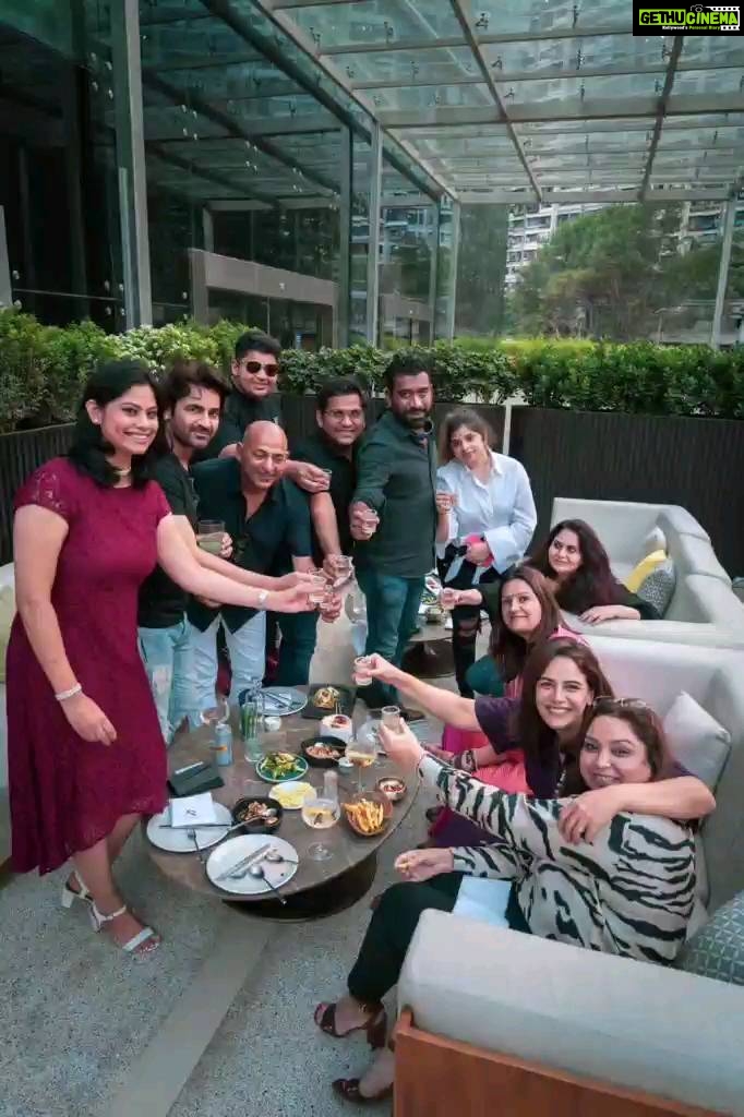 Mona Singh Instagram - Happy faces #happypeople #happyus