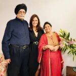 Mona Singh Instagram – Happy anniversary mumma papa 💖 love u both #love #happiness