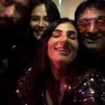Mona Singh Instagram - @aberwal happppppy bdayyyyy me amore ♥❤💖💕missss uuuu so much #happypeople #happybirthday #mytribe #mygal