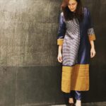 Mona Singh Instagram - #BLUE Outfit- @ampmfashions Shoes - @paioshoes Styled by @smriti.schauhan Hair n makeup by @rohroe
