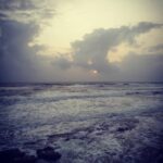 Mona Singh Instagram - Thalassophile #sealovers #sunsets #goa #waves #sea #shoot #happysaturday