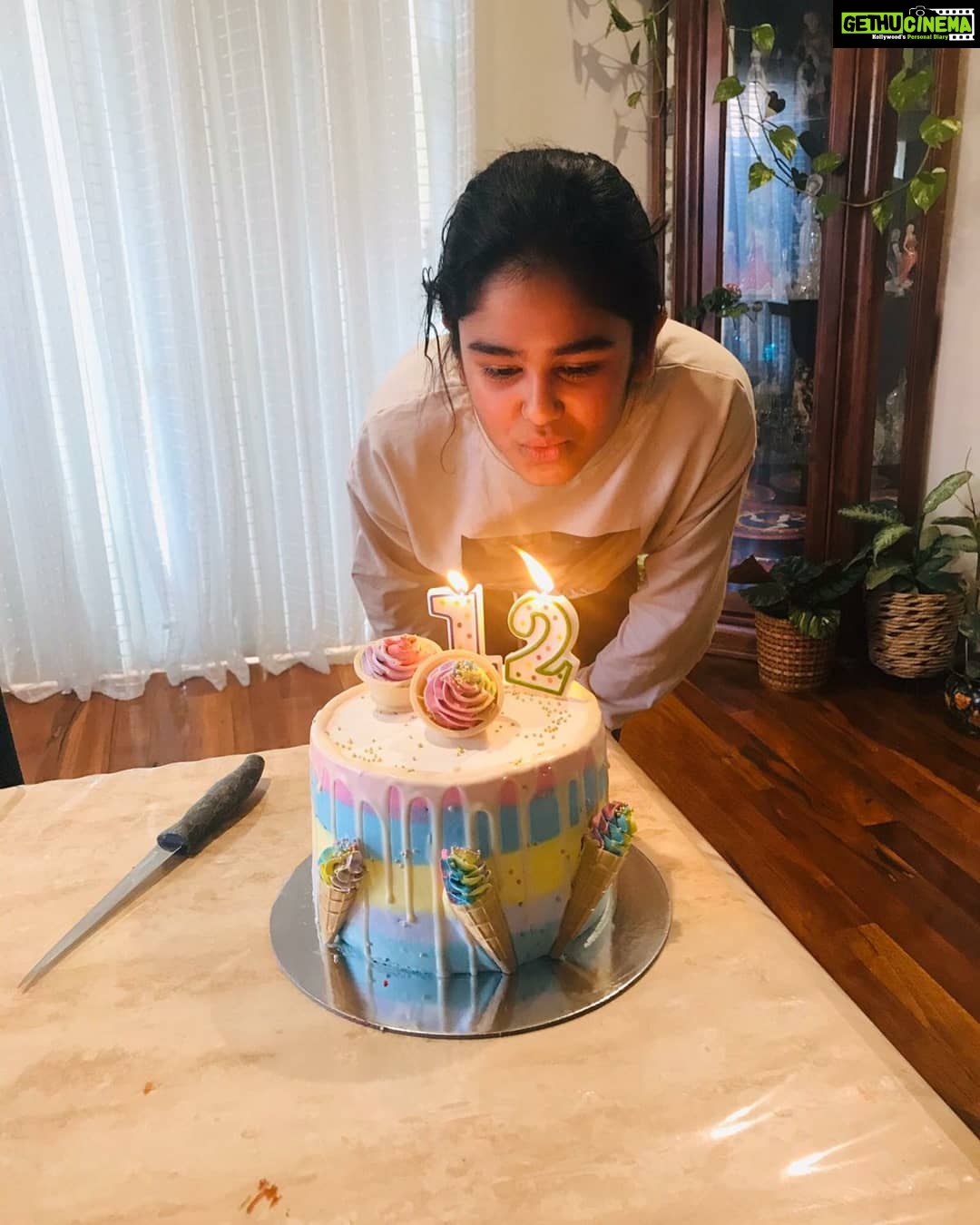 Mona Singh Instagram - Happiness is being around u .. happy birthday my dearest RIA miss u soooo muchhh .. #niece #quarantinebday